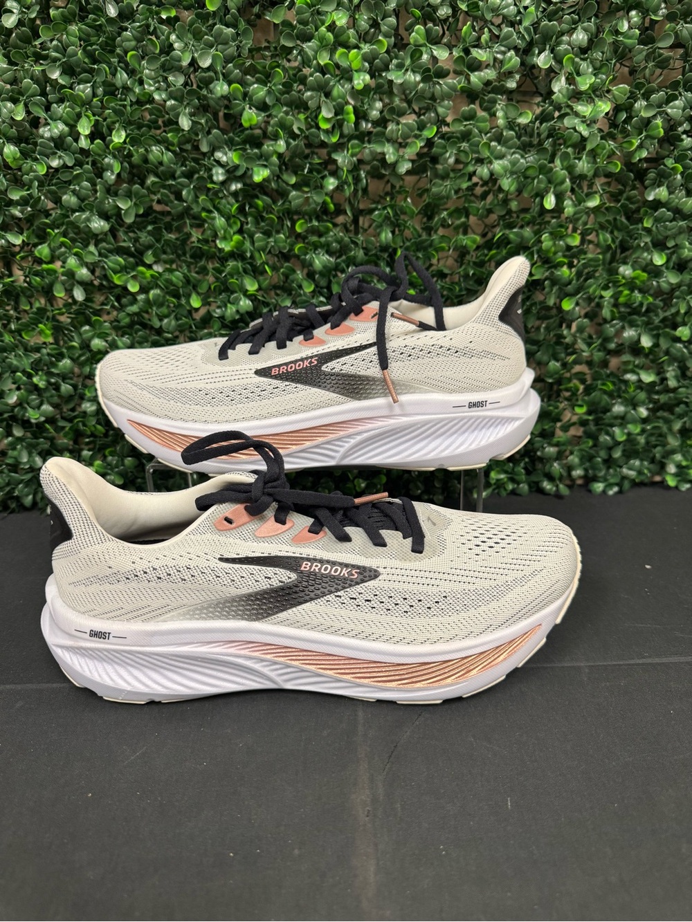 BROOKS GHOST 17 RUNNING SHOES - WOMENS 9